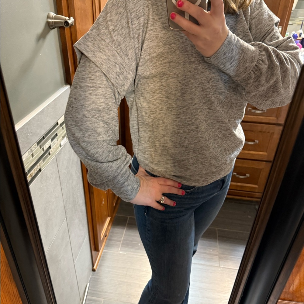Gray Long Sleeve Sweatshirt